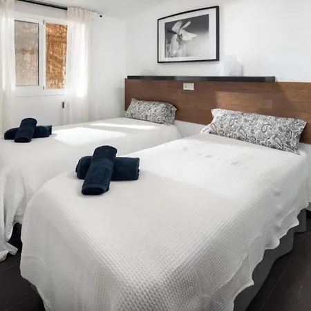 Aparthotel Playa Almayate *