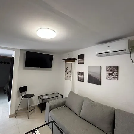 Playa Almayate Aparthotel