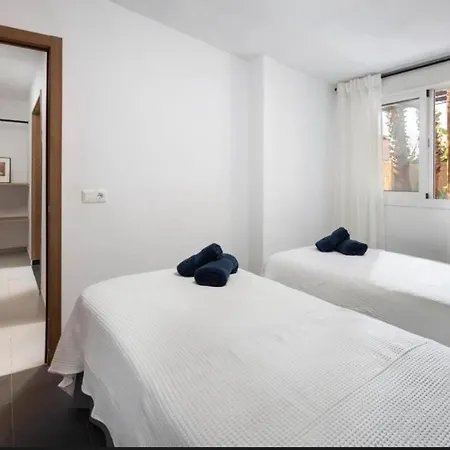 아파트호텔 Playa Almayate 4*