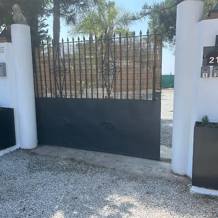 Lägenhetshotell Playa Almayate *