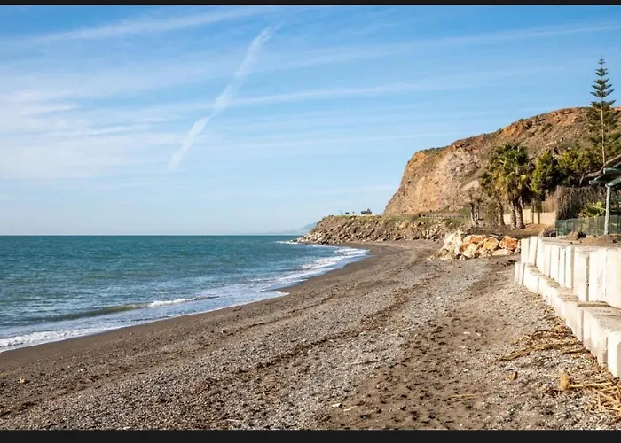 Playa Almayate 公寓式酒店 4*